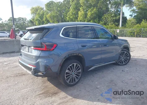 2024 BMW X1 xDrive28I z USA, uszkodzony, nr VIN WBX73EF04R5Z92995